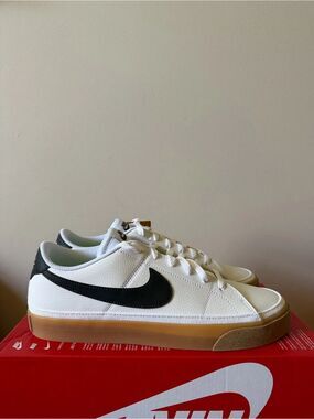 Nike Court Legacy White Gum Yellow DH3161-109 Women’s Size 11